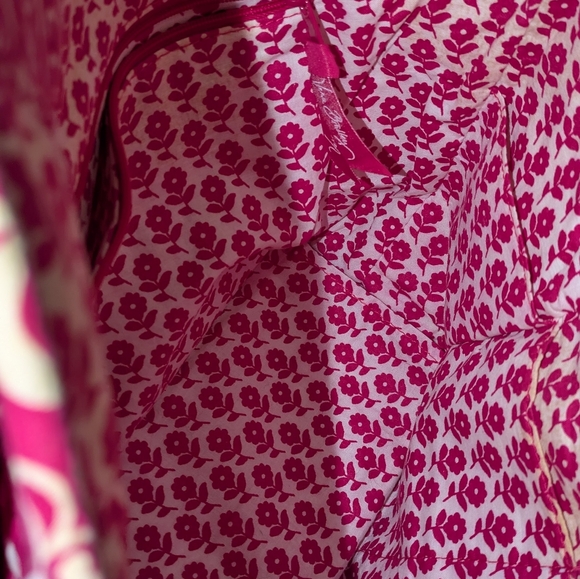 ❤️SALE❤️Vera Bradley Pink Patterned Handbag - Picture 12 of 12